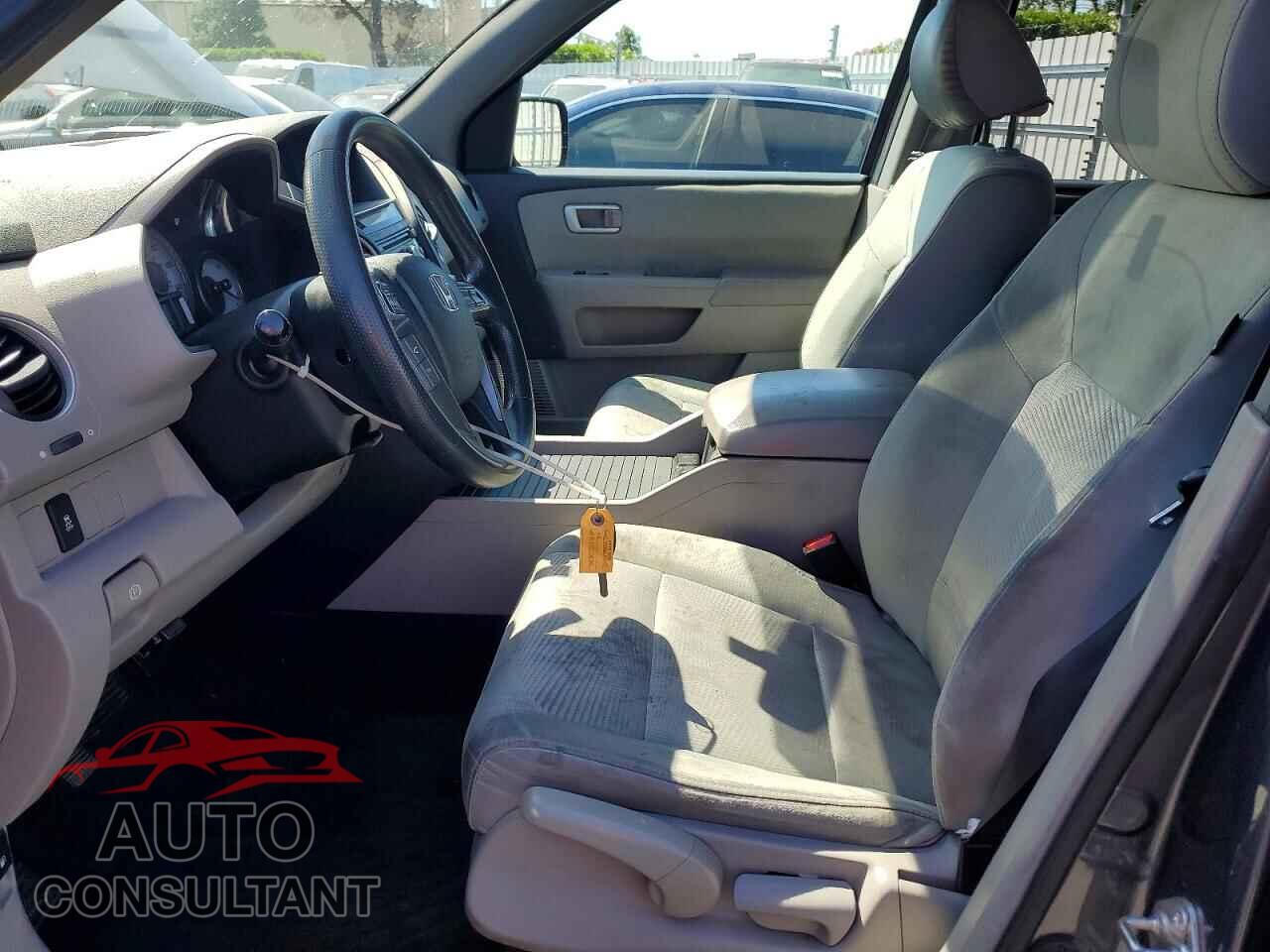 HONDA PILOT 2015 - 5FNYF4H27FB037863