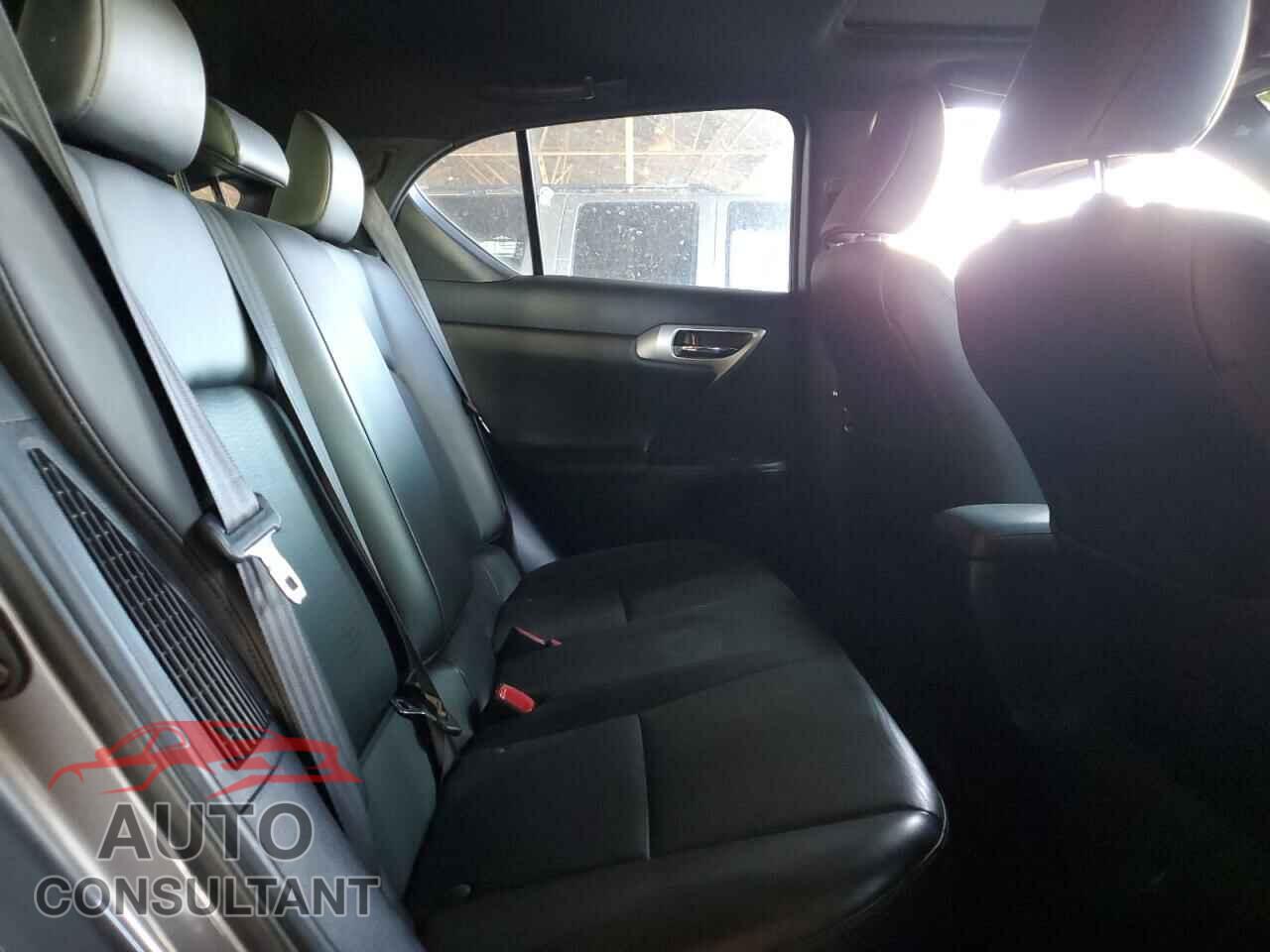 LEXUS CT 200 2013 - JTHKD5BH8D2130310