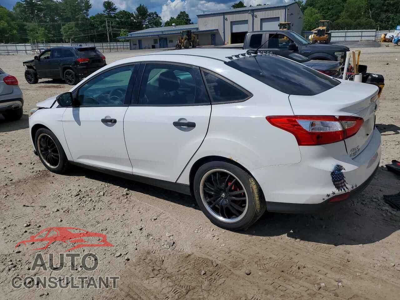 FORD FOCUS 2012 - 1FAHP3E24CL193207
