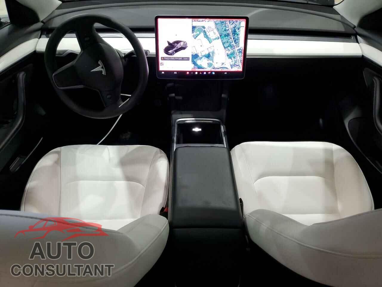 TESLA MODEL 3 2021 - 5YJ3E1EB8MF048996