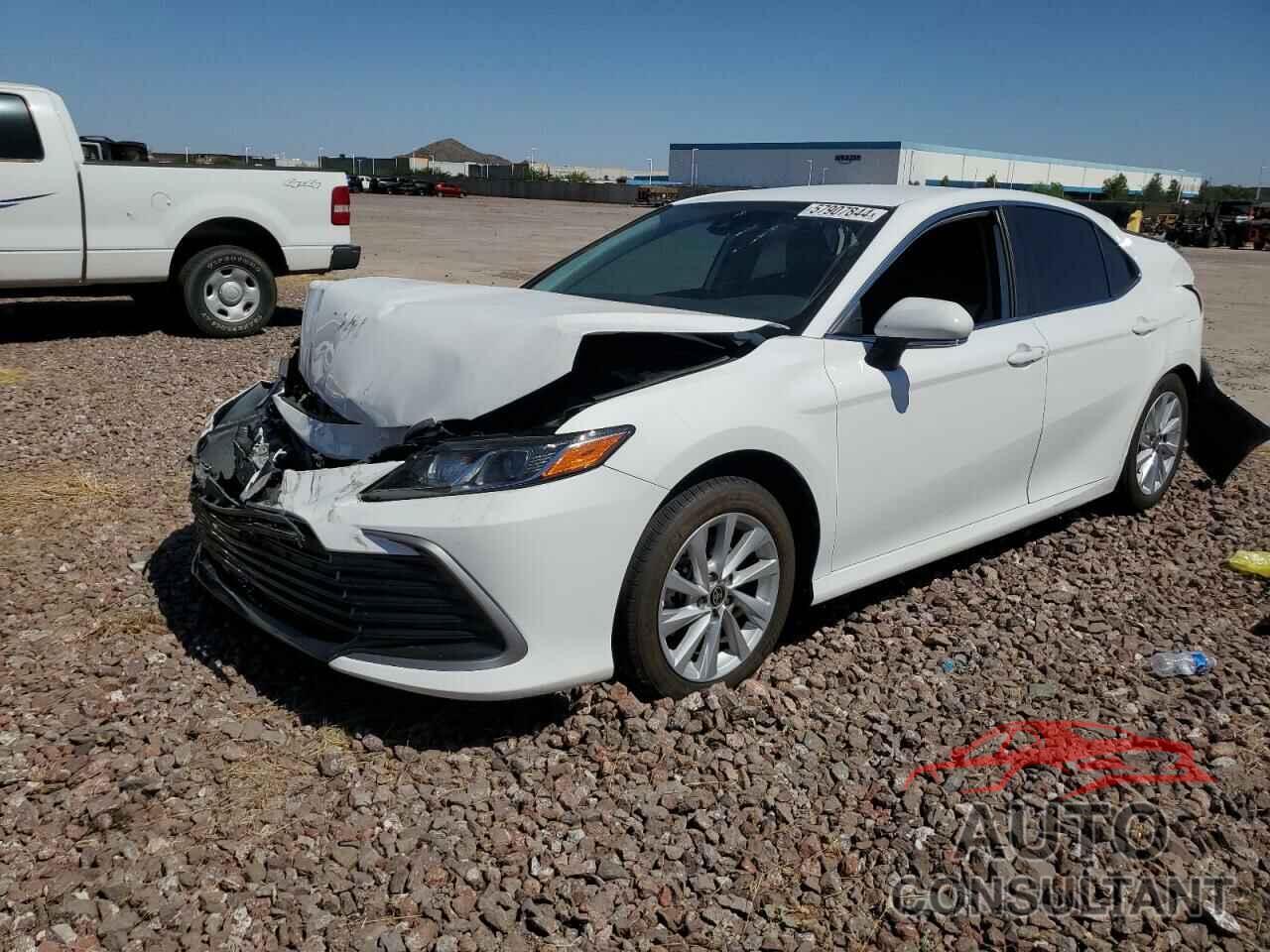 TOYOTA CAMRY 2021 - 4T1R11AK1MU610963