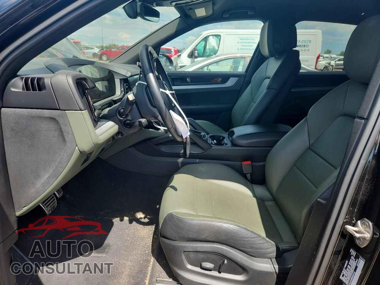 PORSCHE CAYENNE 2024 - WP1AL2AY8RDA32162