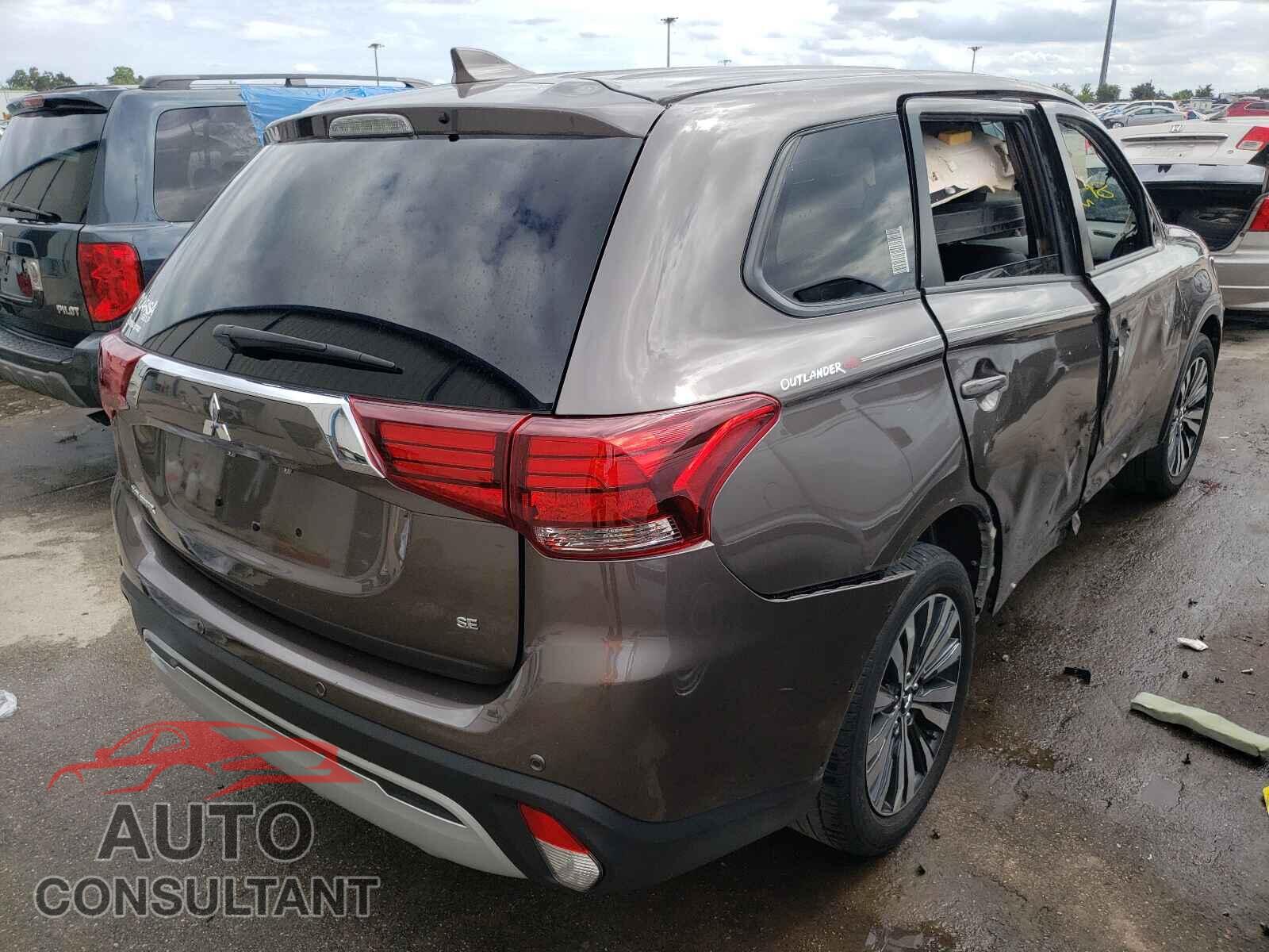 MITSUBISHI OUTLANDER 2020 - JA4AD3A32LZ006184