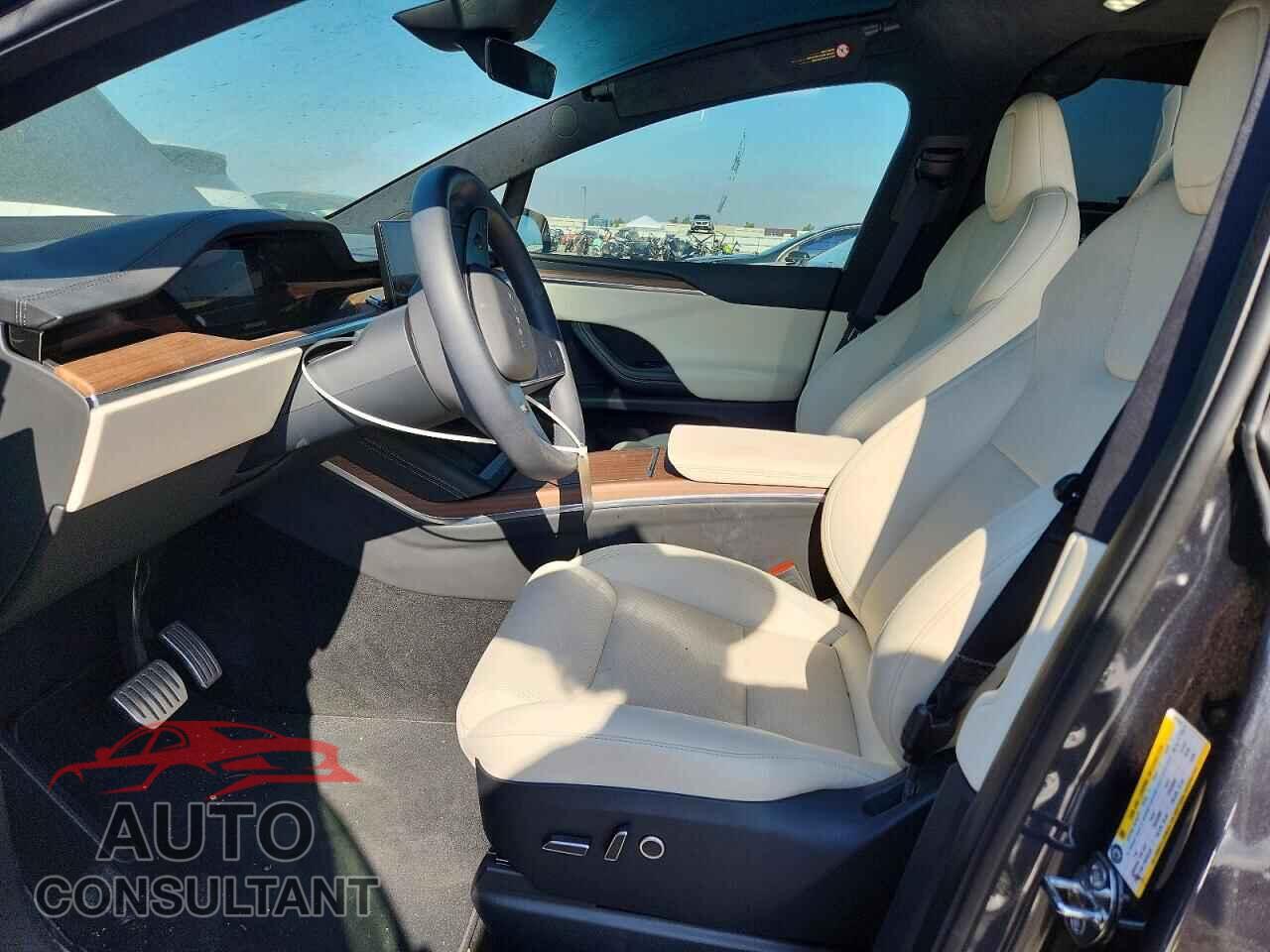 TESLA MODEL X 2023 - 7SAXCBE57PF425204