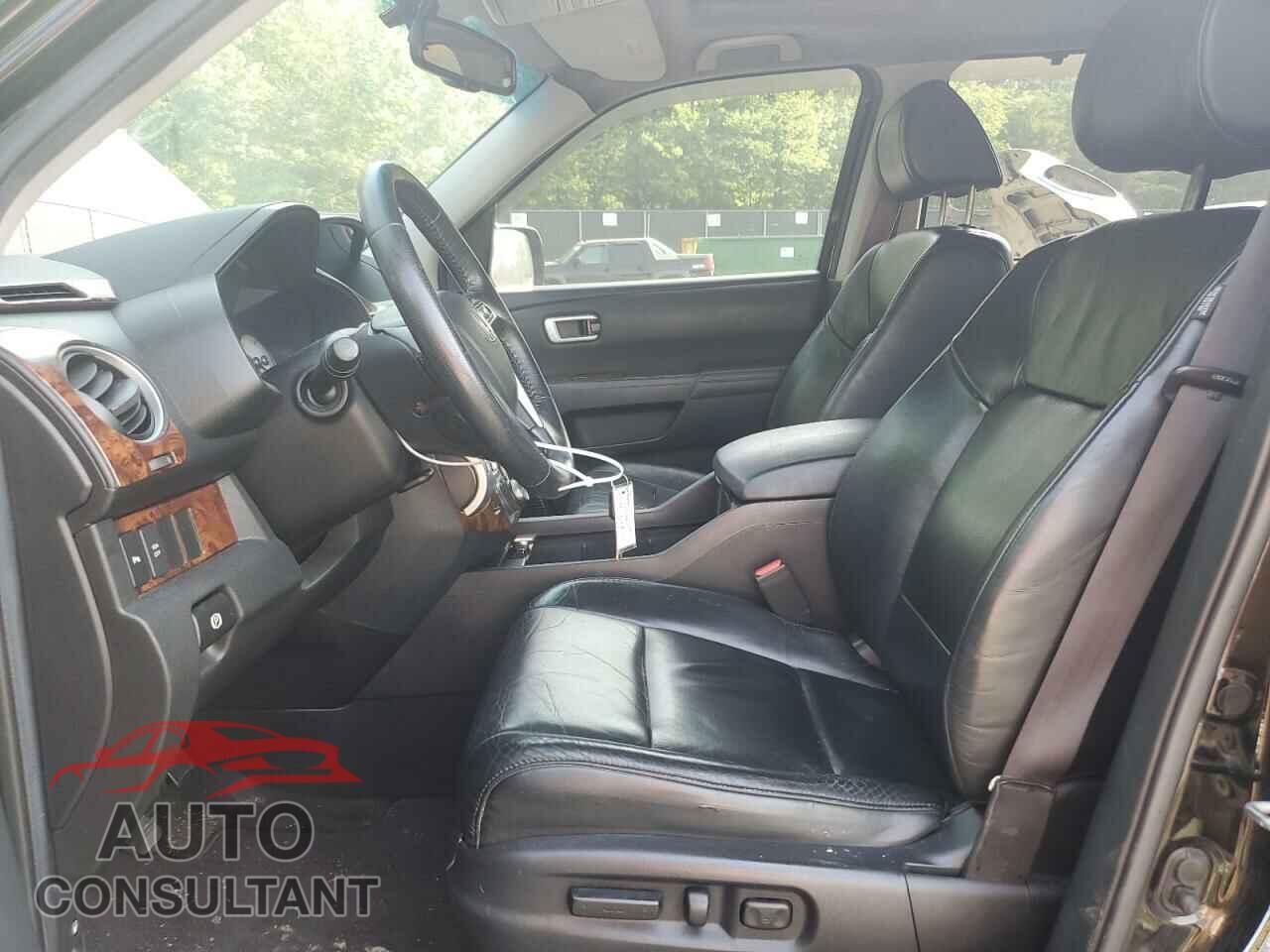 HONDA PILOT 2011 - 5FNYF4H92BB090512