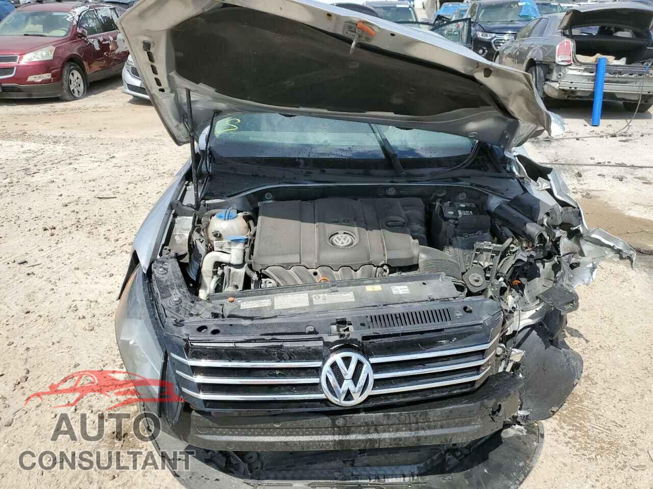 VOLKSWAGEN PASSAT 2013 - 1VWAP7A30DC000406