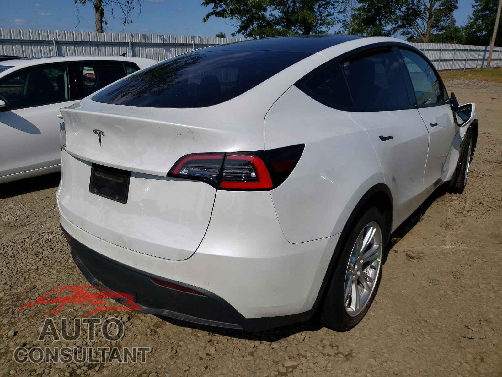 TESLA MODEL Y 2021 - 5YJYGDED3MF105575