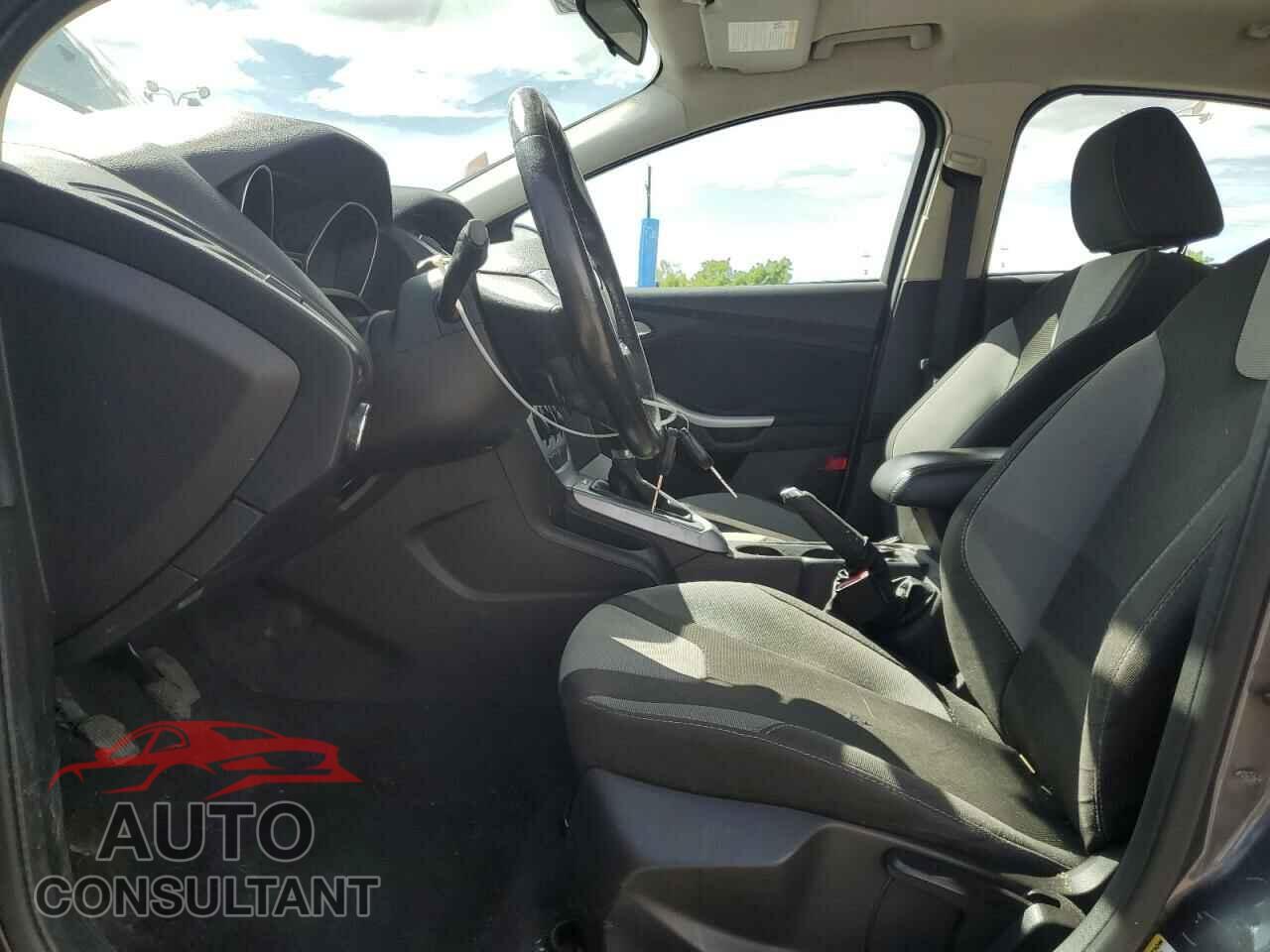 FORD FOCUS 2012 - 1FAHP3K24CL410047