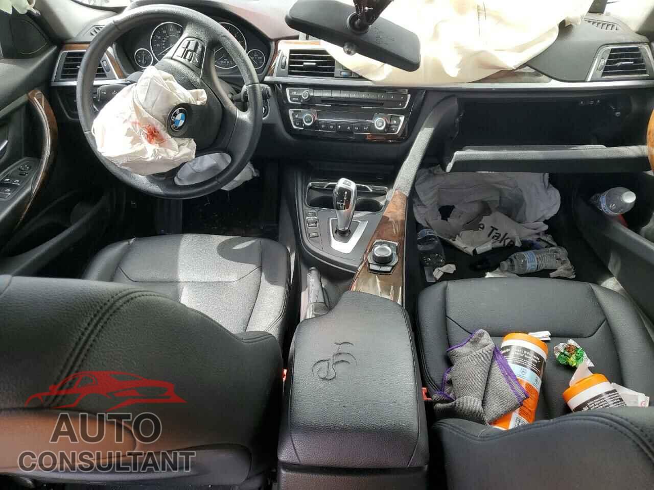 BMW 3 SERIES 2016 - WBA8E5G58GNU21140