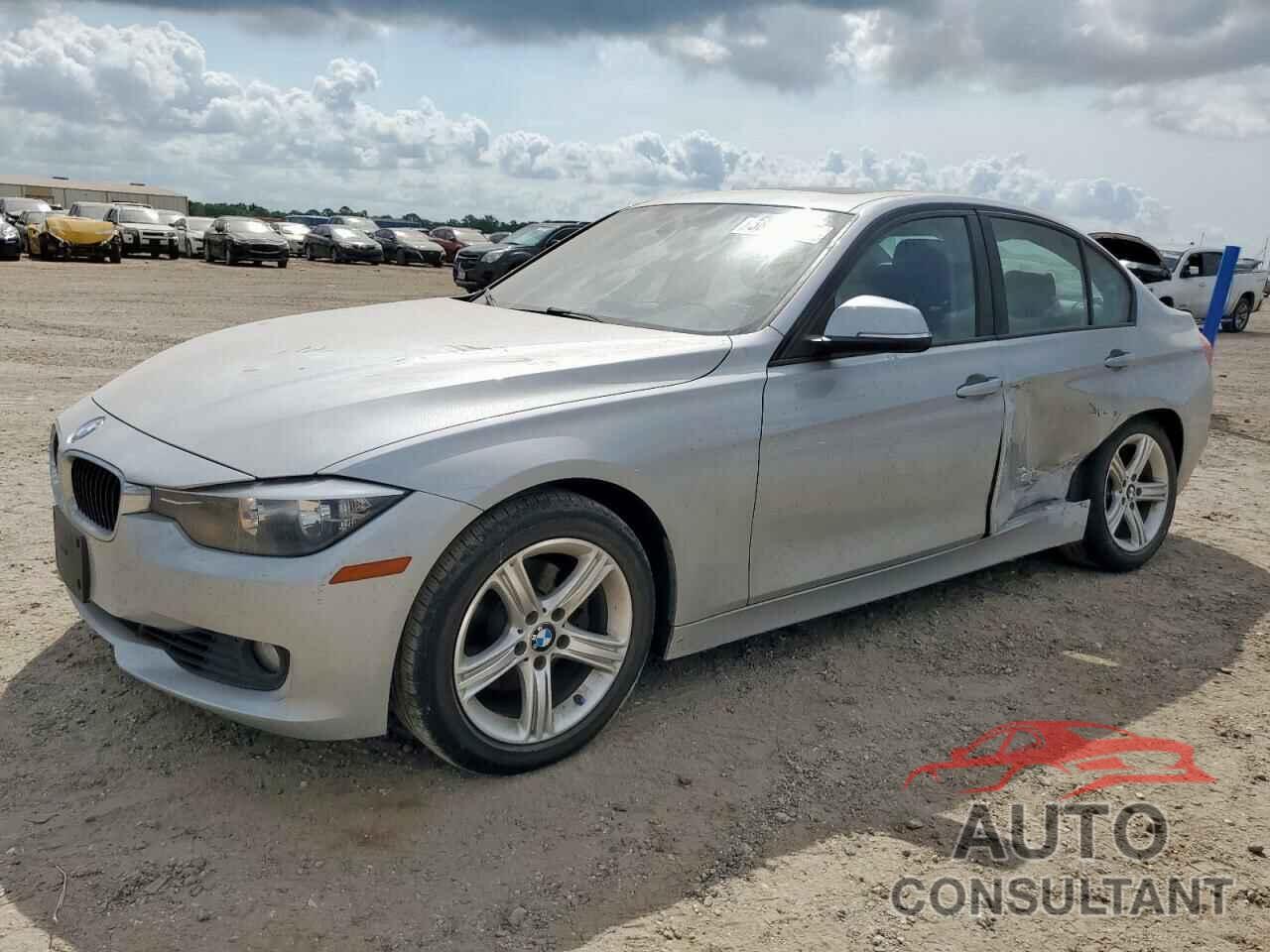 BMW 3 SERIES 2013 - WBA3C1C52DF441727