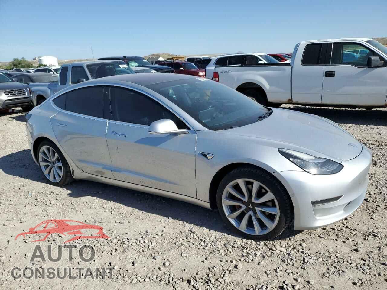 TESLA MODEL 3 2018 - 5YJ3E1EA5JF007955