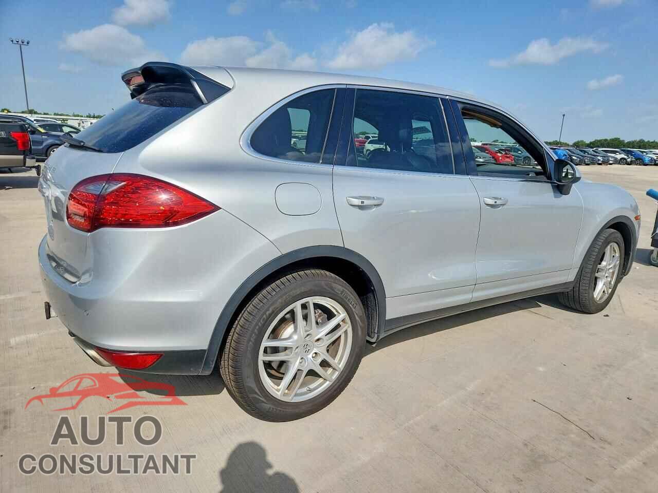 PORSCHE CAYENNE 2012 - WP1AA2A21CLA01088