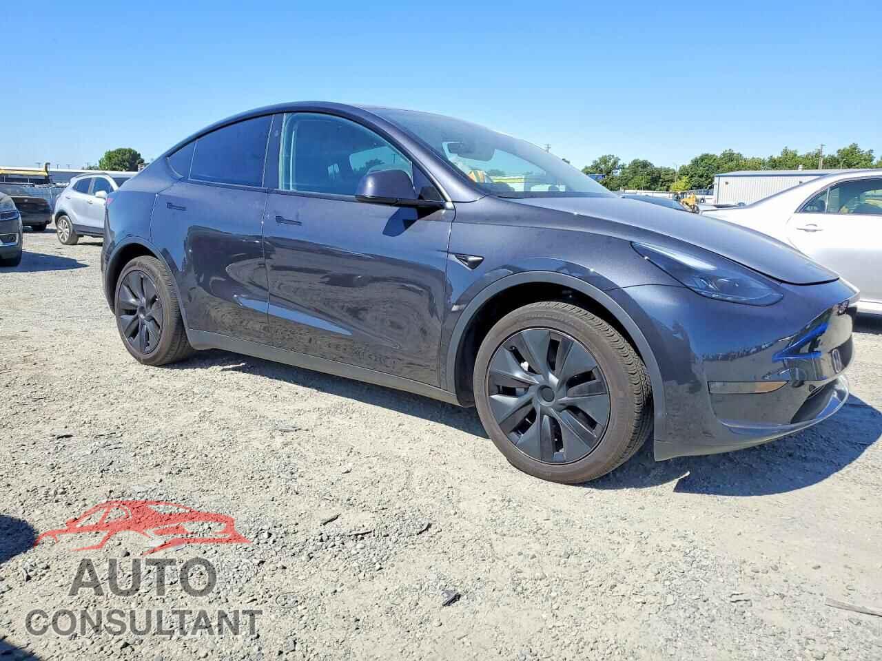 TESLA MODEL Y 2024 - 7SAYGDED2RF153353