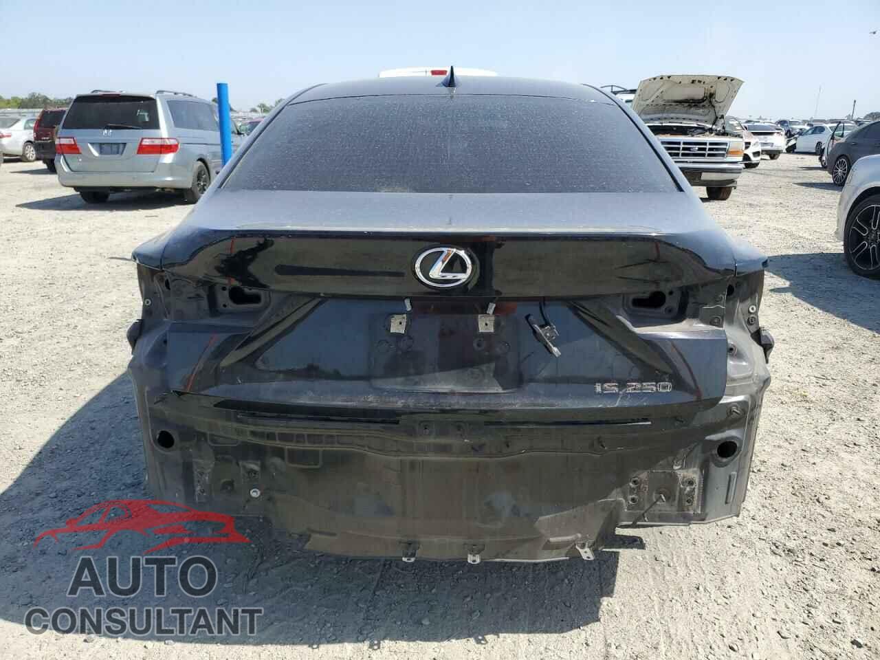 LEXUS IS 2015 - JTHBF1D20F5079740