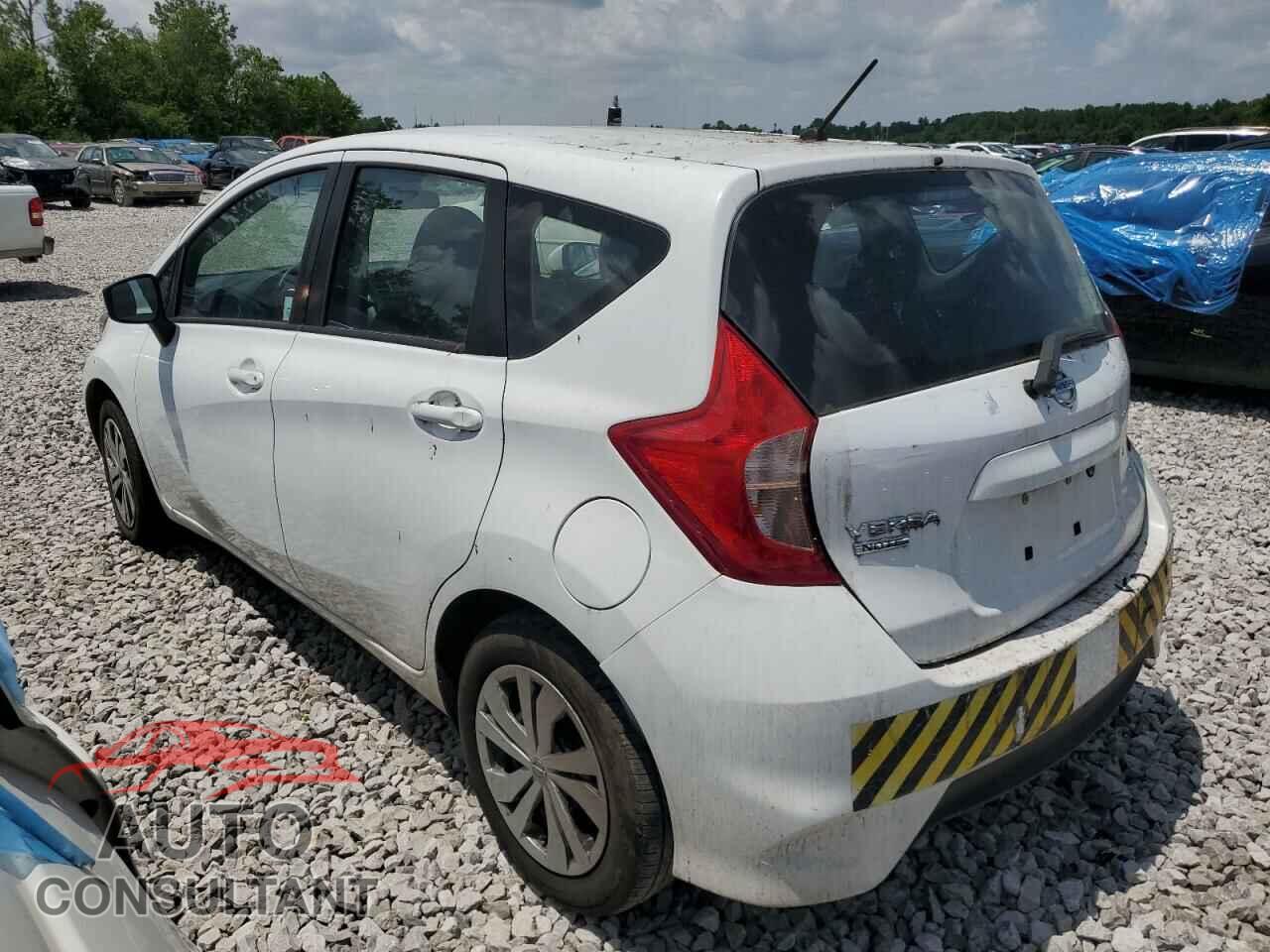 NISSAN VERSA 2017 - 3N1CE2CP2HL356101