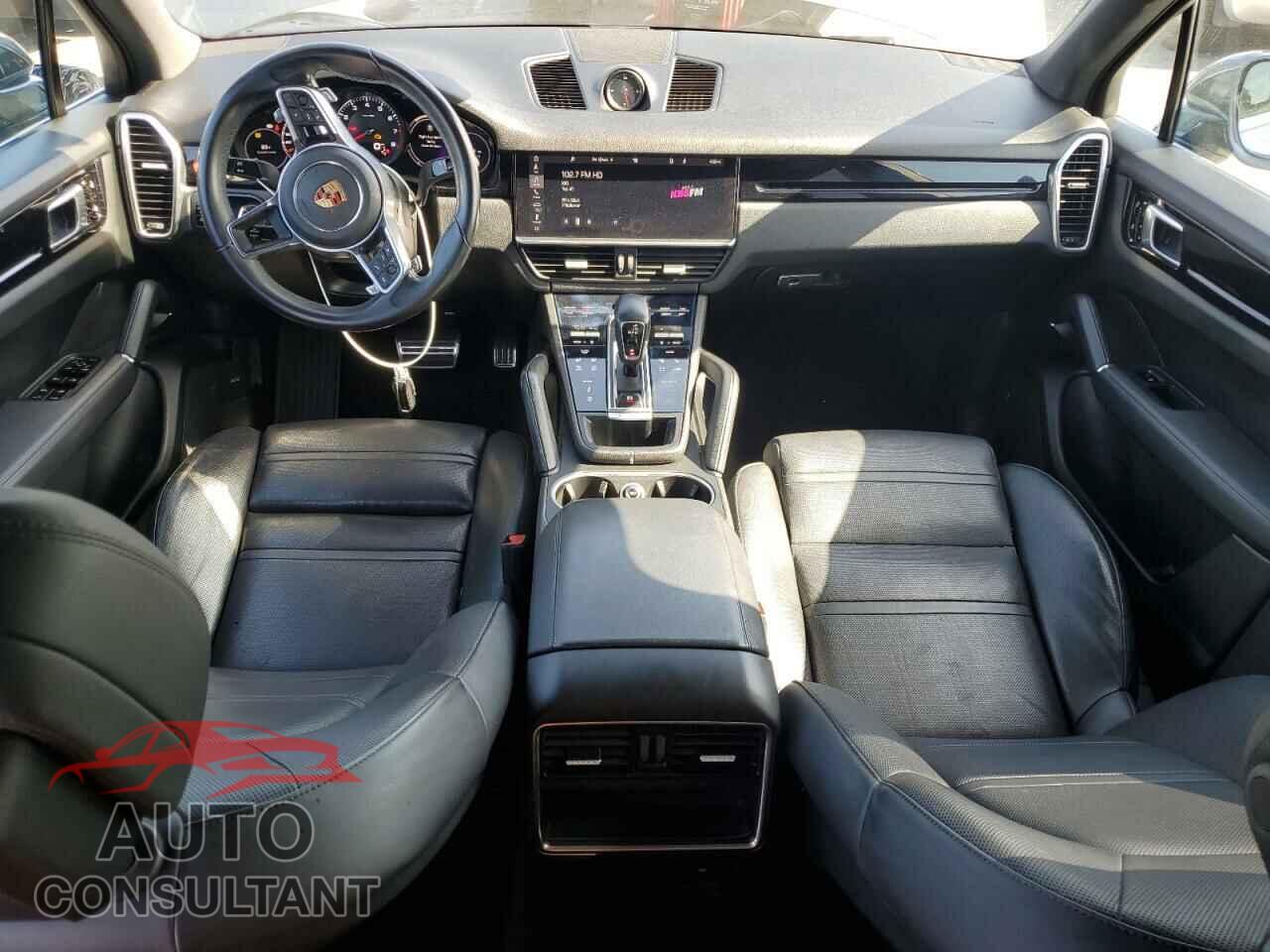 PORSCHE CAYENNE 2019 - WP1AB2AY3KDA64011