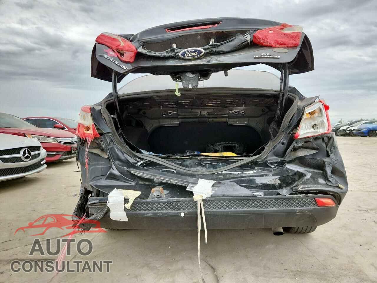 FORD FOCUS 2013 - 1FADP3F29DL208914
