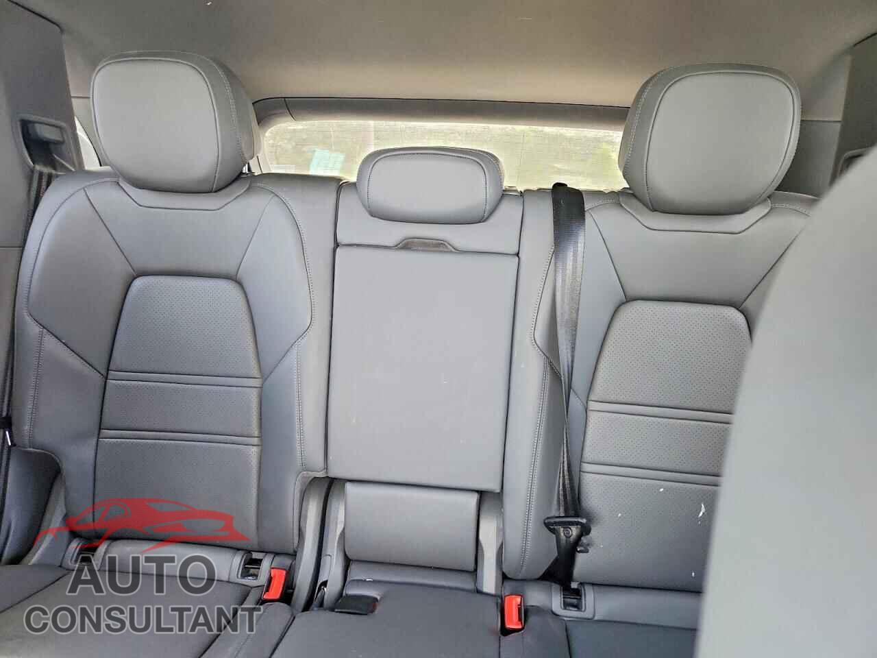 PORSCHE CAYENNE 2021 - WP1AA2AYXMDA00764