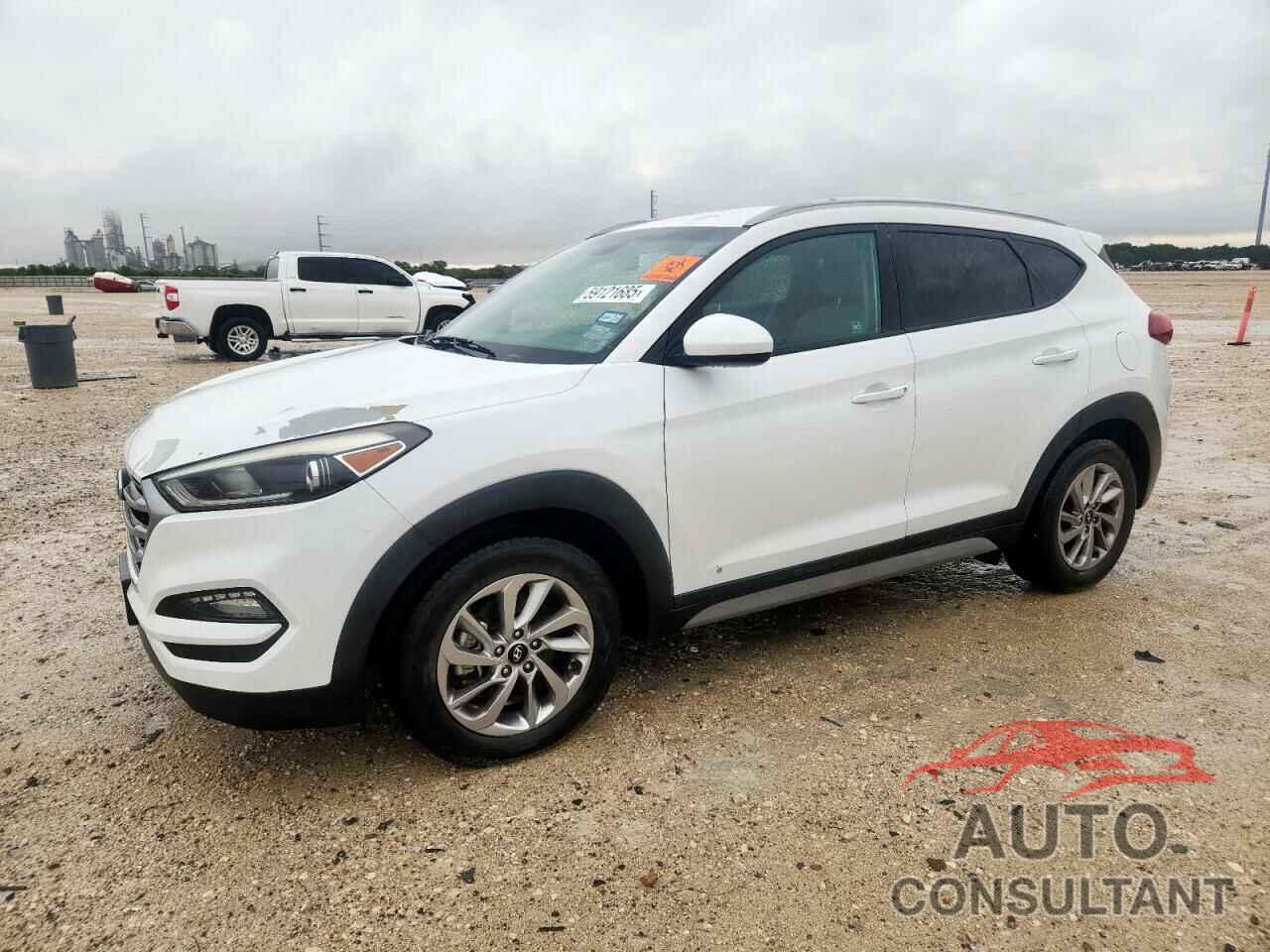HYUNDAI TUCSON 2018 - KM8J33A4XJU723021
