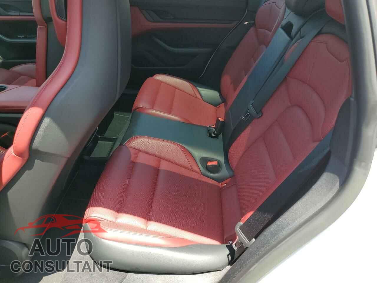 PORSCHE TAYCAN 2023 - WP0AA2Y12PSA13652
