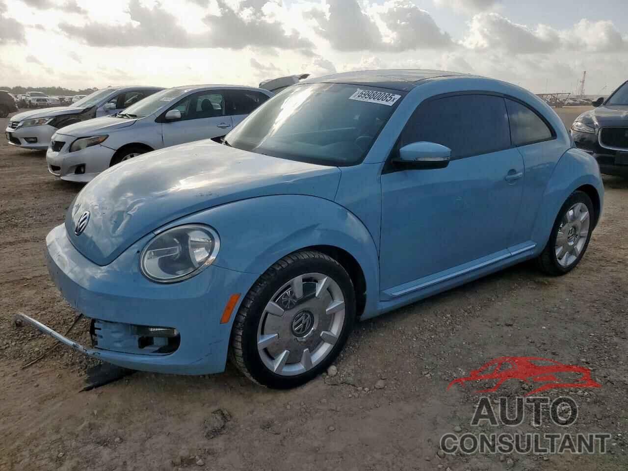 VOLKSWAGEN BEETLE 2013 - 3VWJX7AT9DM610416