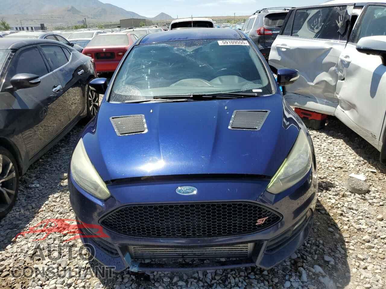 FORD FOCUS 2017 - 1FADP3L91HL307685