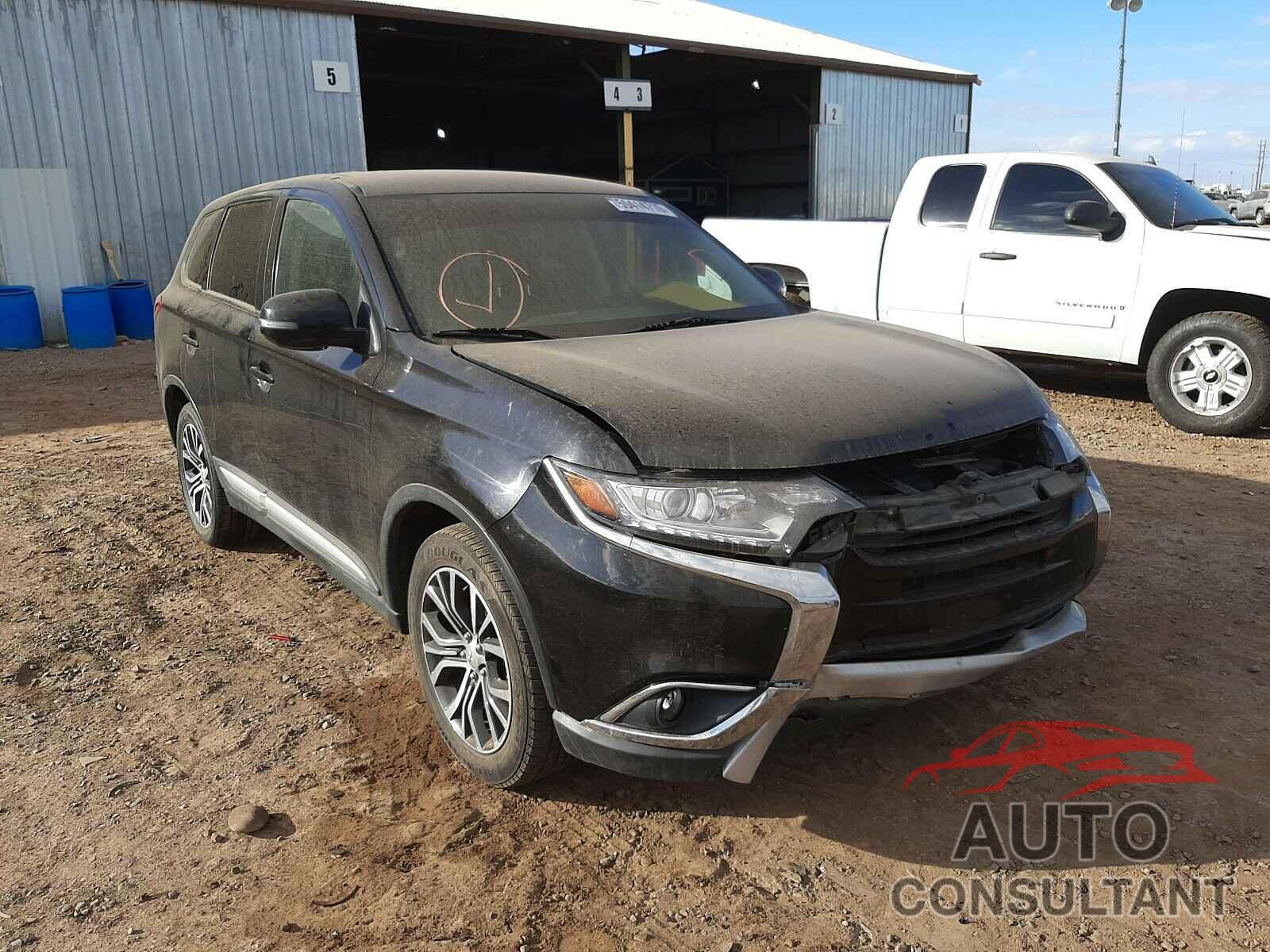MITSUBISHI OUTLANDER 2018 - JA4AD3A33JZ023668