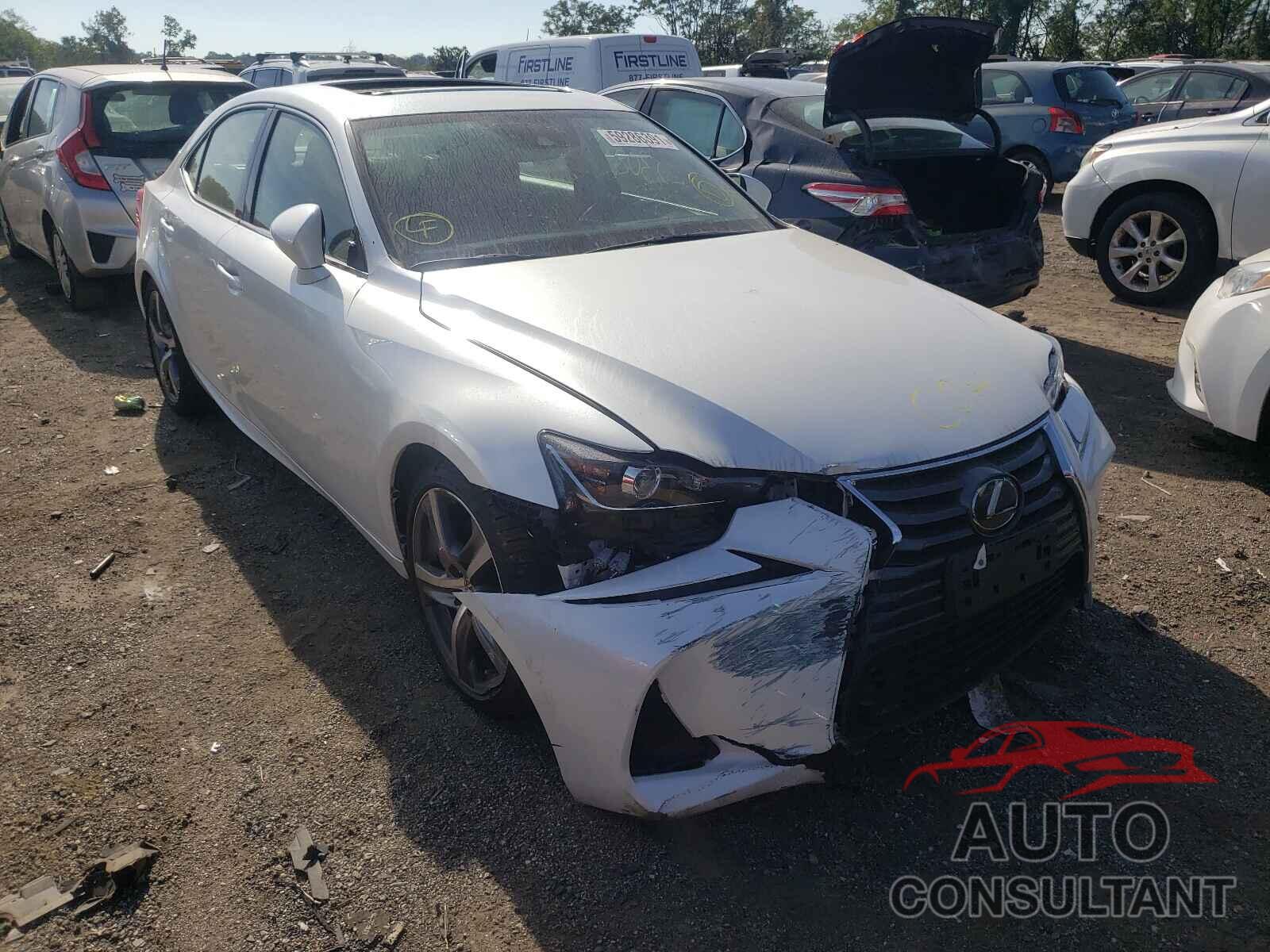 LEXUS IS 2018 - JTHC81D28J5030308