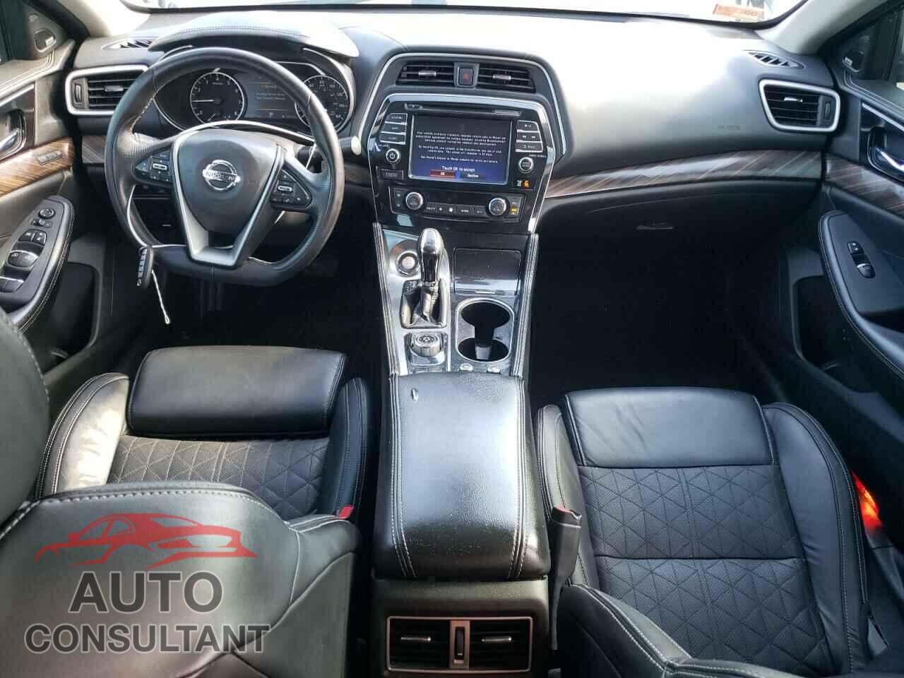 NISSAN MAXIMA 2017 - 1N4AA6AP1HC411925
