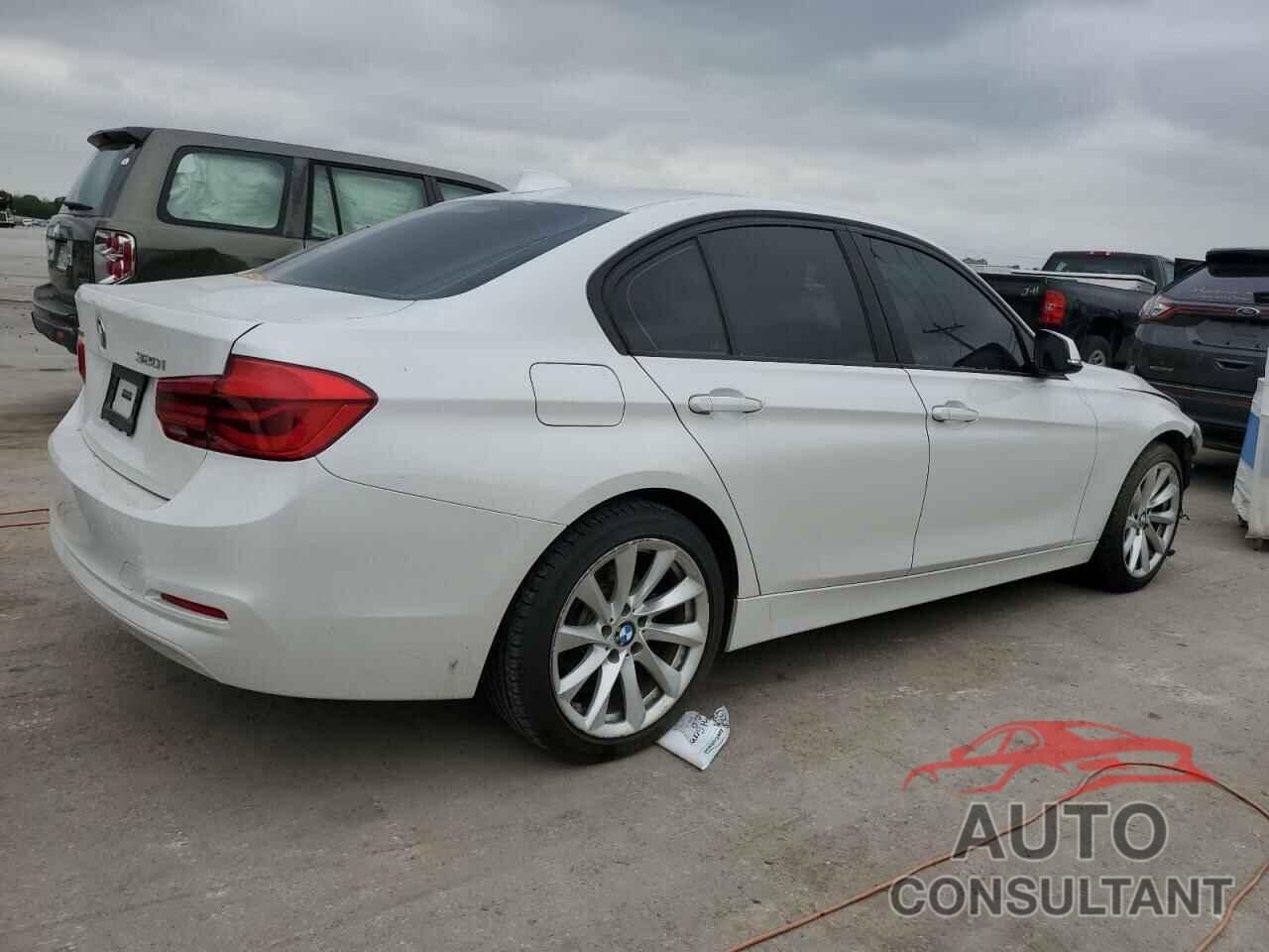 BMW 3 SERIES 2018 - WBA8E5G52JNV02898