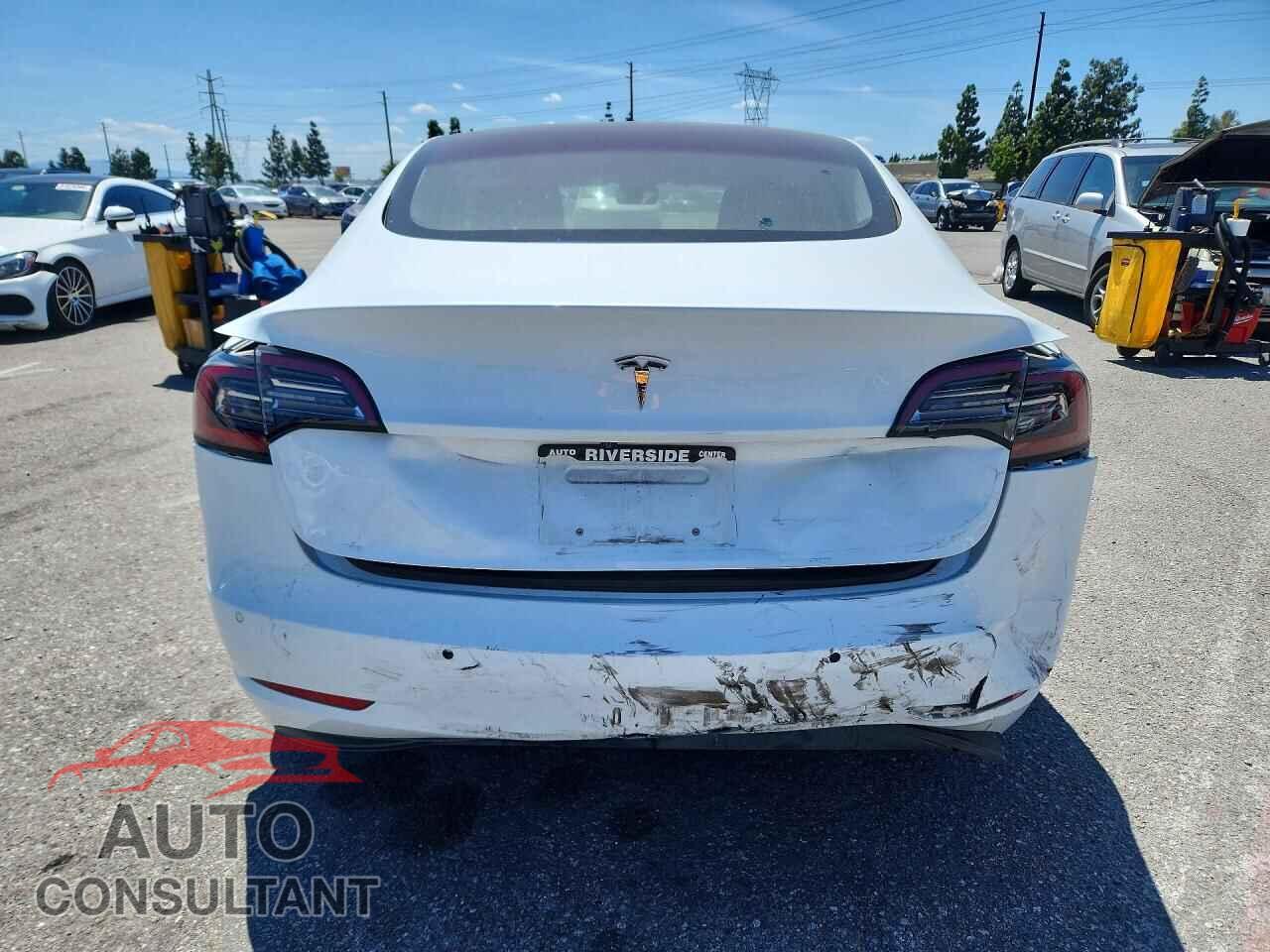 TESLA MODEL 3 2018 - 5YJ3E1EA0JF043634