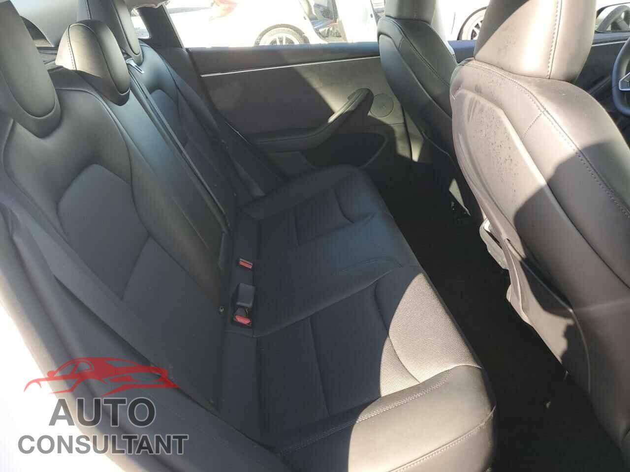 TESLA MODEL 3 2024 - 5YJ3E1EB9RF759355