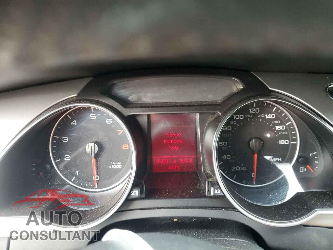 AUDI A5 2011 - WAULFAFH4BN015845