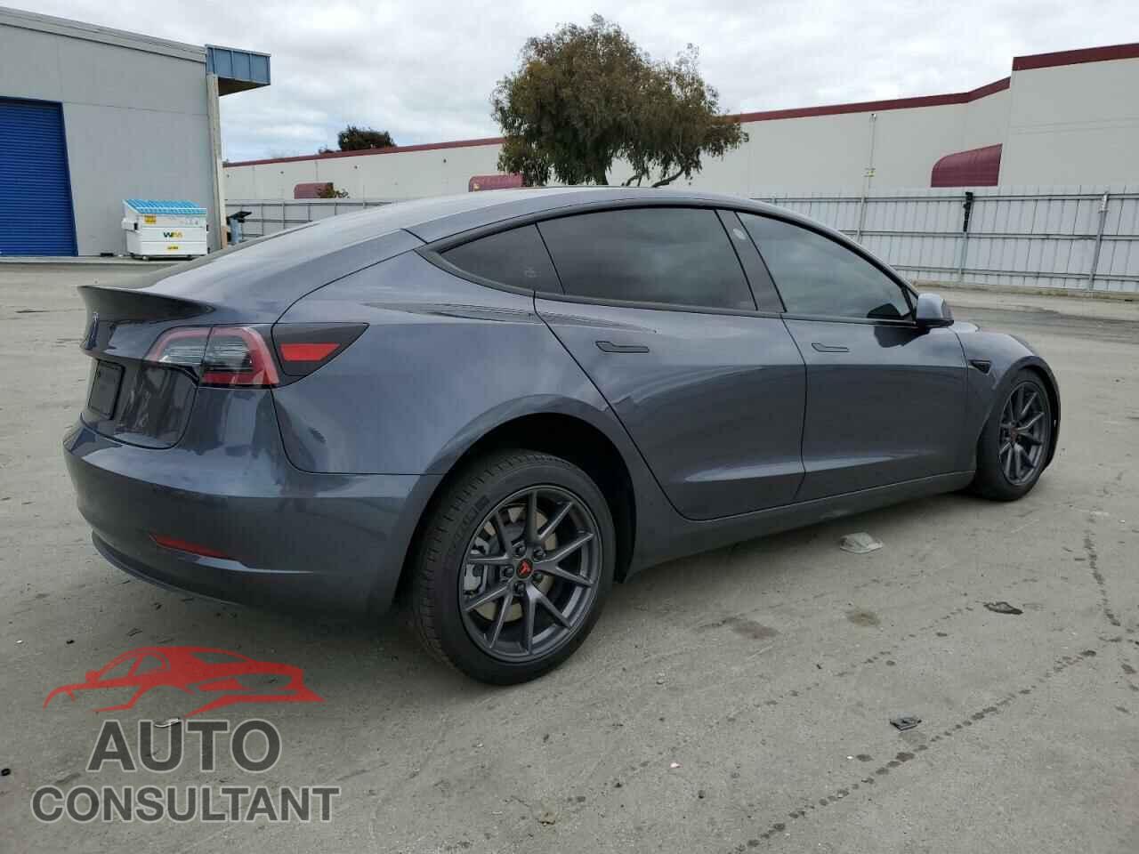 TESLA MODEL 3 2023 - 5YJ3E1EAXPF680667