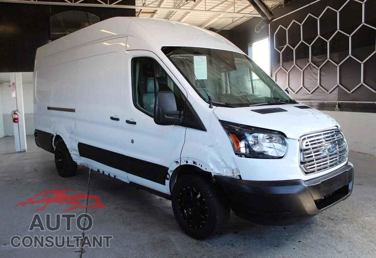 FORD TRANSIT 2019 - 1FTYR3XM0KKB25445
