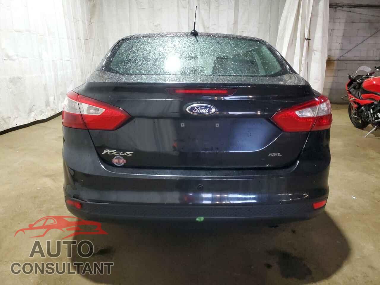 FORD FOCUS 2012 - 1FAHP3H24CL460843