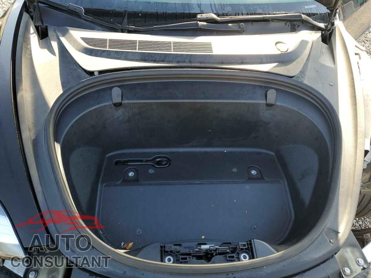 TESLA MODEL 3 2020 - 5YJ3E1EB7LF746241