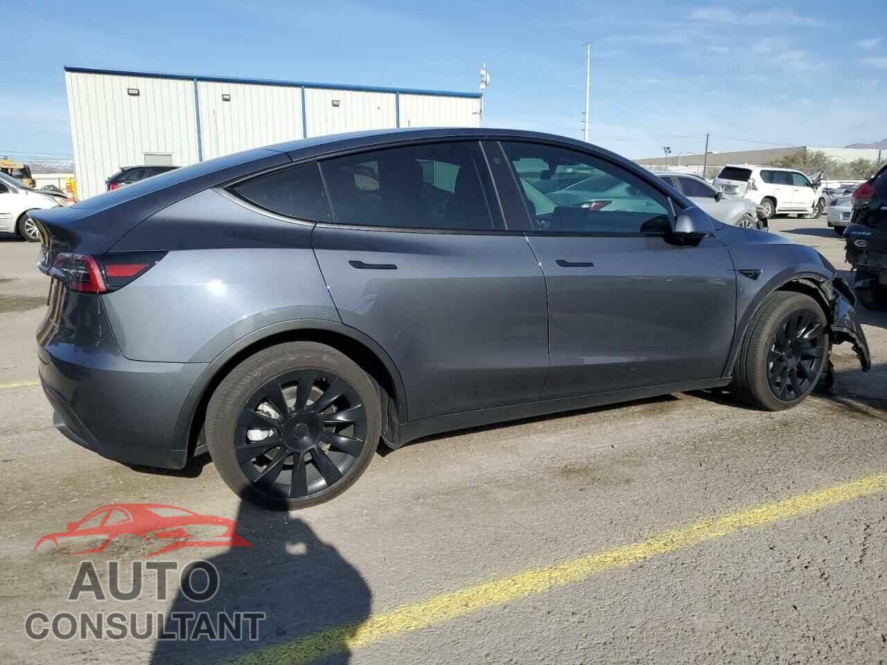 TESLA MODEL Y 2023 - 7SAYGDEEXPF609525