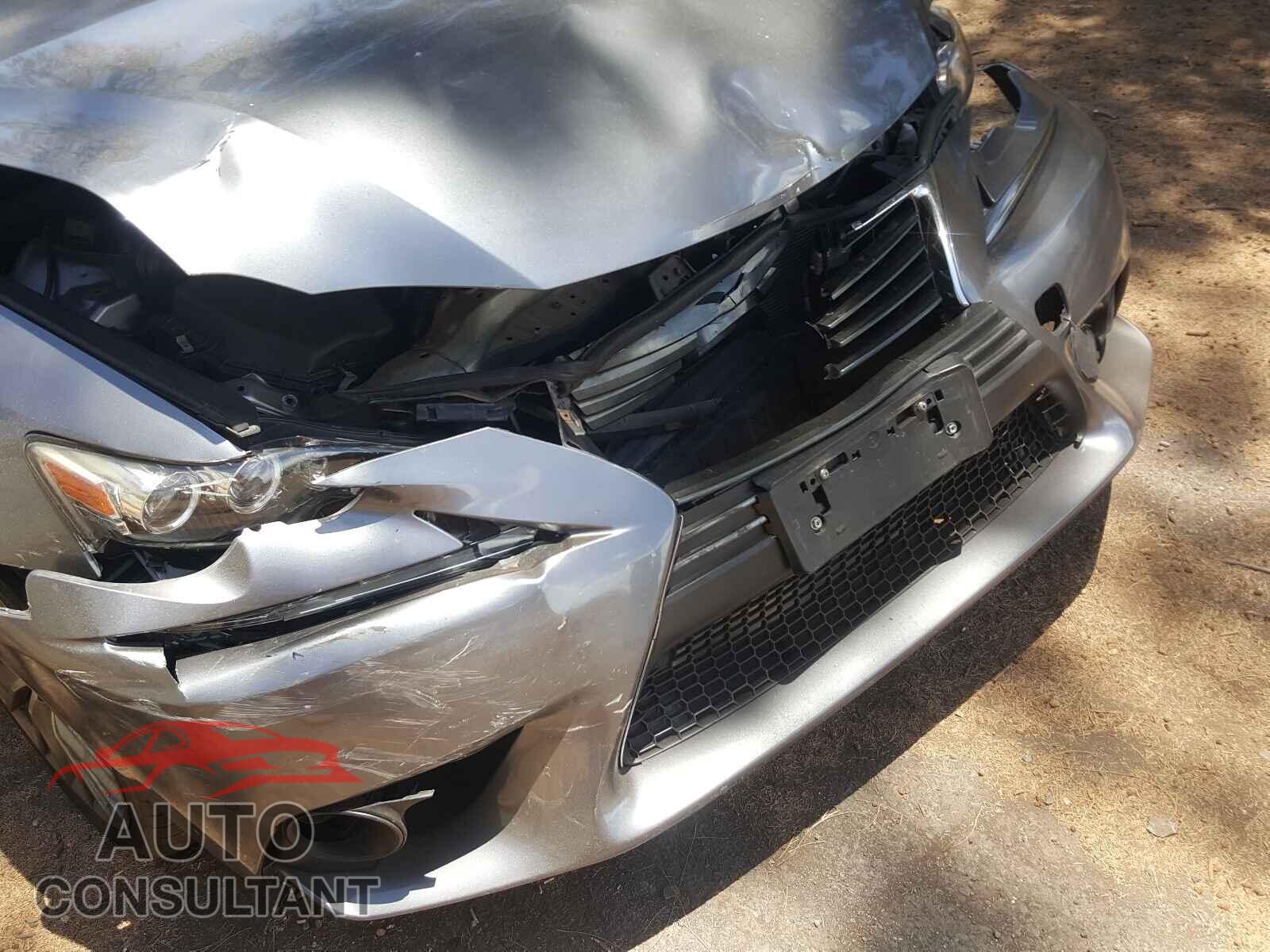 LEXUS IS 2016 - JTHBA1D23G5012808