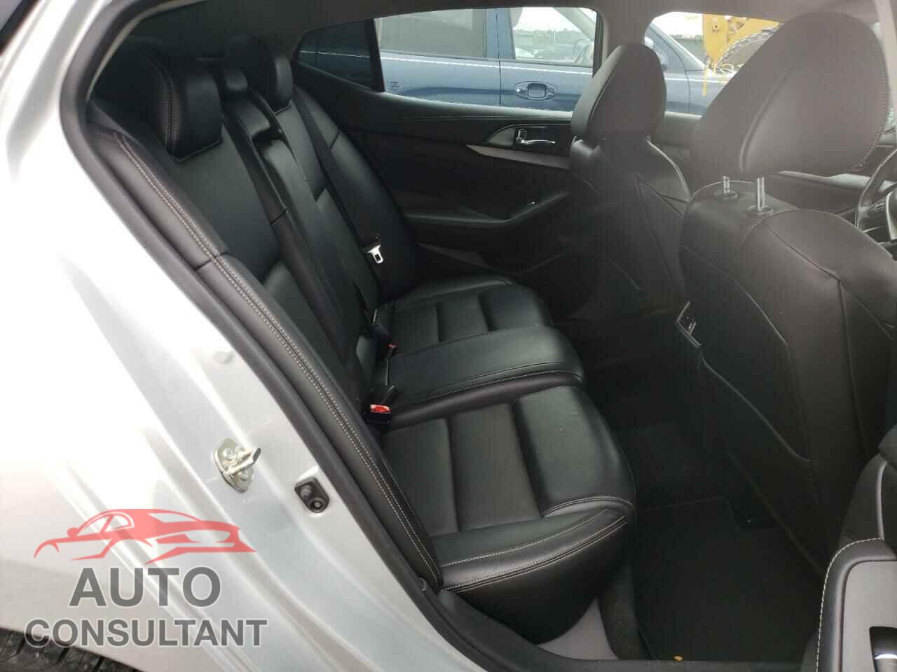 NISSAN MAXIMA 2017 - 1N4AA6AP2HC427731