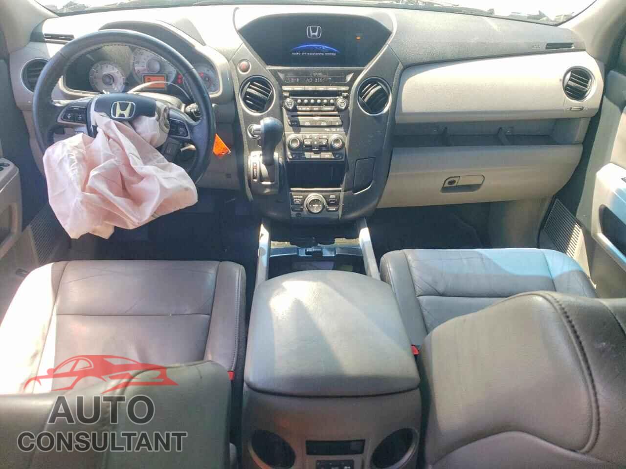 HONDA PILOT 2012 - 5FNYF4H98CB041560