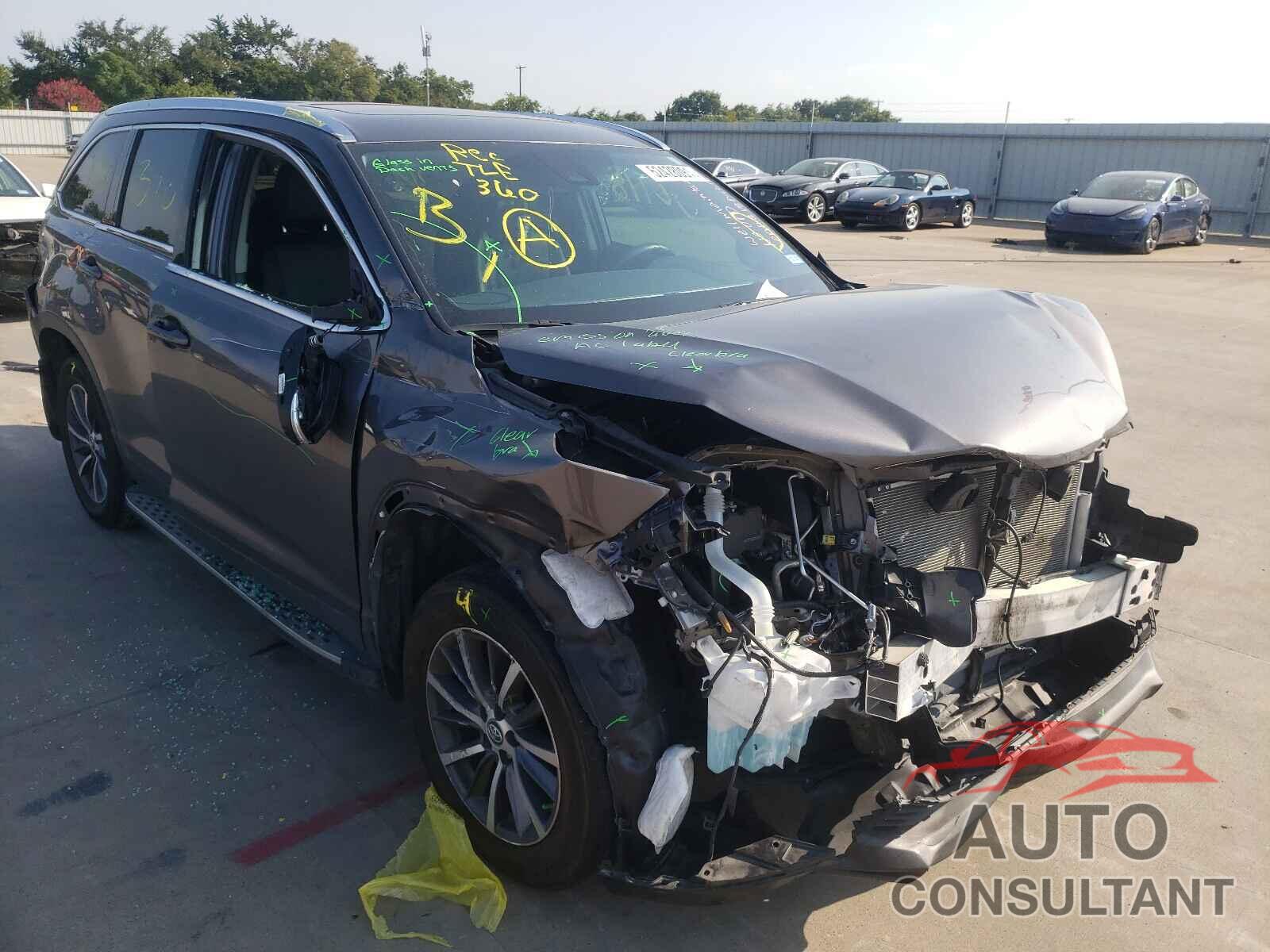 TOYOTA HIGHLANDER 2019 - 5TDKZRFH6KS572349