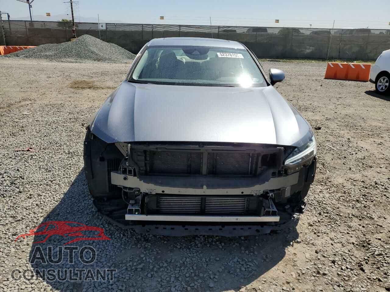 VOLVO S90 2018 - LVY982AK8JP023104