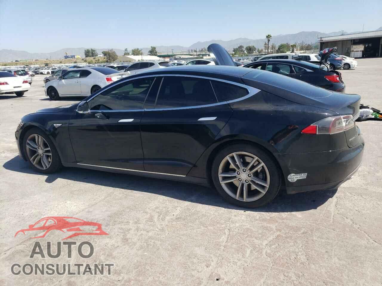 TESLA MODEL S 2016 - 5YJSA1E20GF123251