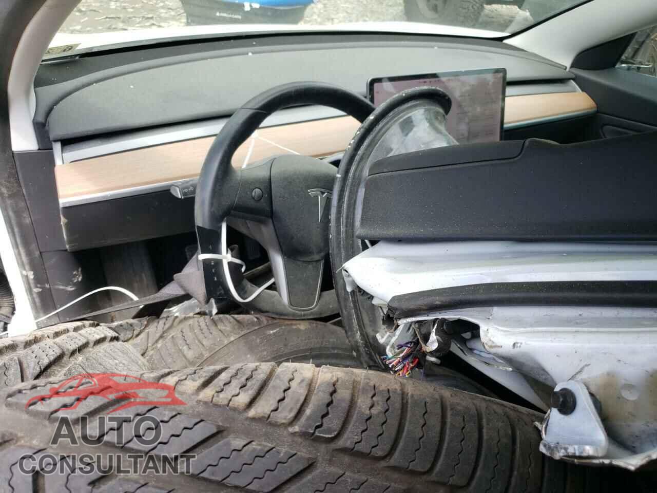 TESLA MODEL 3 2019 - 5YJ3E1EA2KF401592