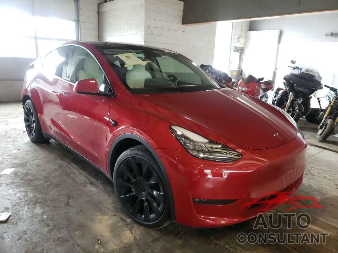 TESLA MODEL Y 2021 - 5YJYGAEE1MF136850