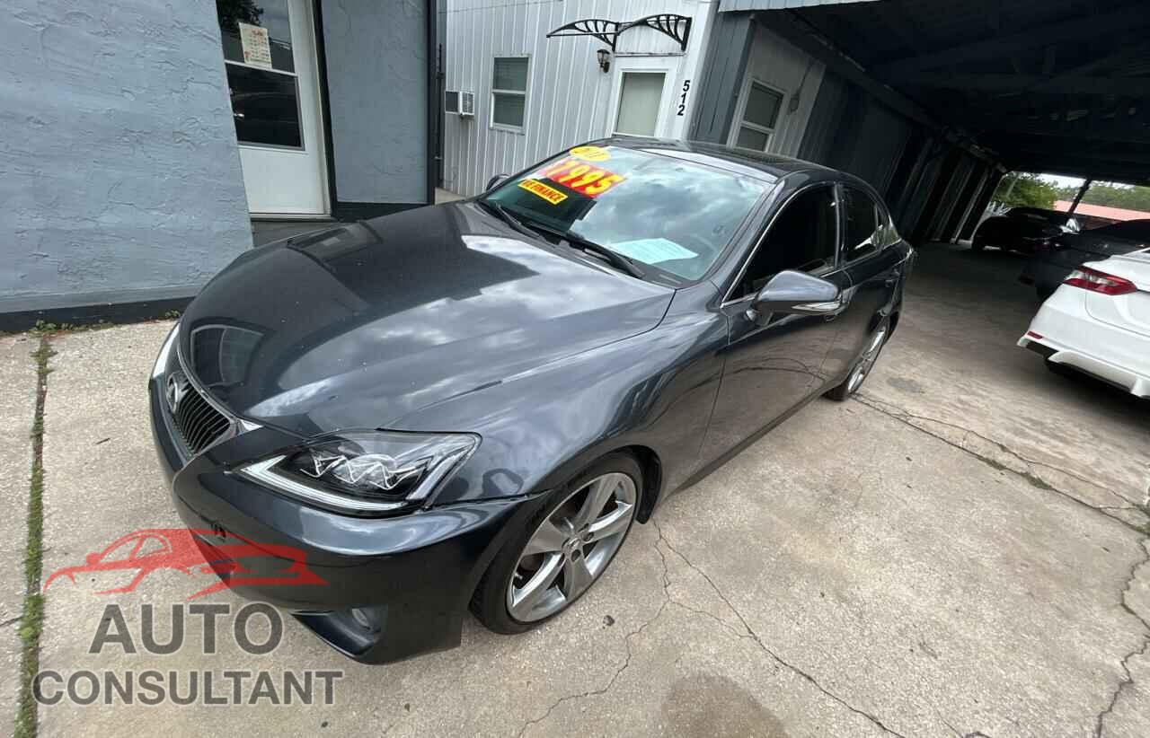 LEXUS IS 2011 - JTHBF5C21B5138295
