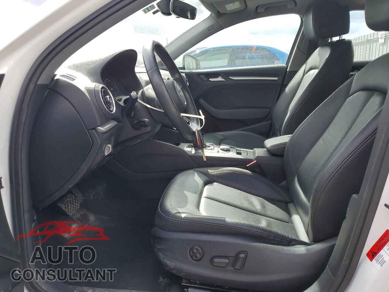 AUDI A3 2017 - WAUAUGFF4H1057138