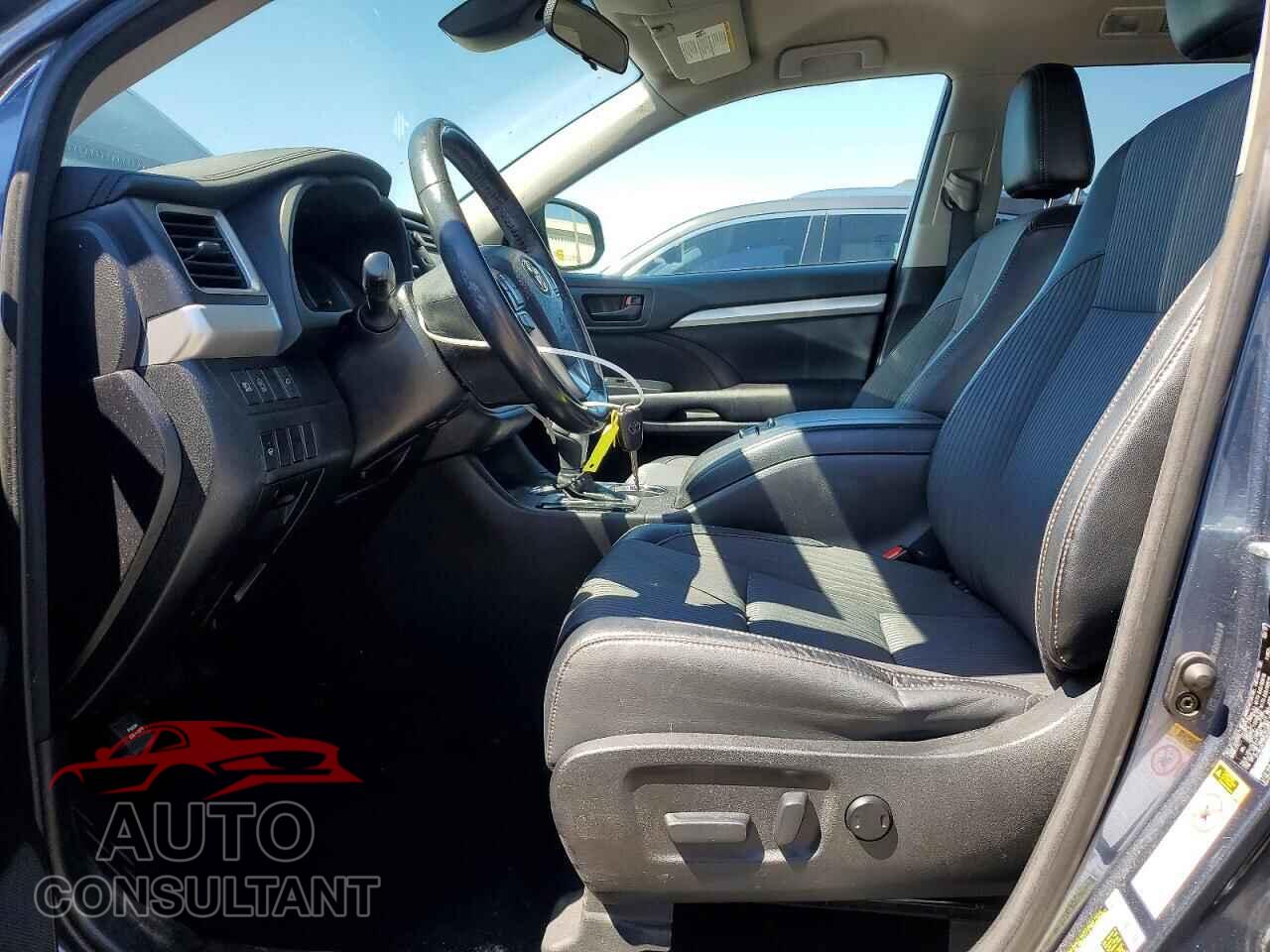 TOYOTA HIGHLANDER 2017 - 5TDBZRFH2HS427947