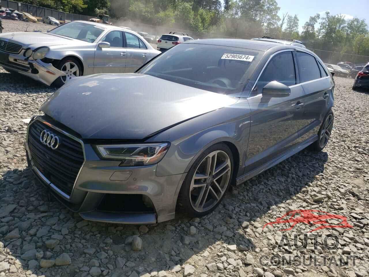 AUDI A3 2017 - WAUJ8GFF7H1072396